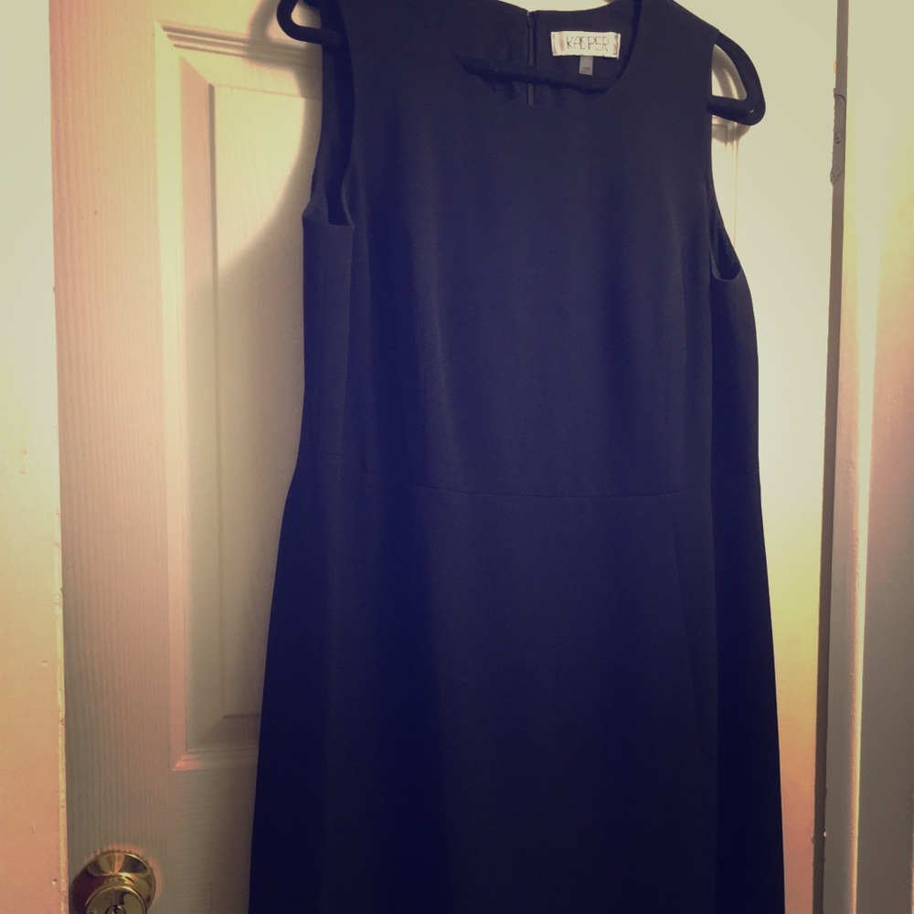 Black Kasper sleeveless Dress, scalloped hem.